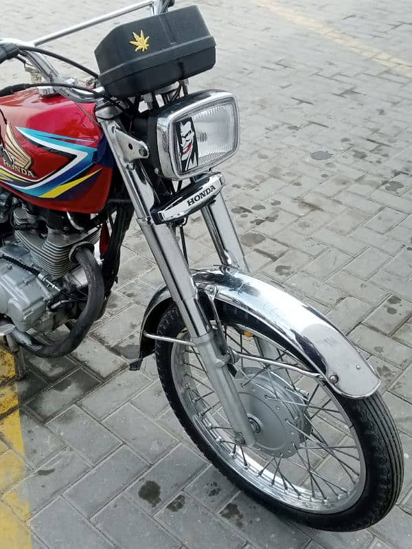 Honda 125 19 model urgent sale pindi nombr 5