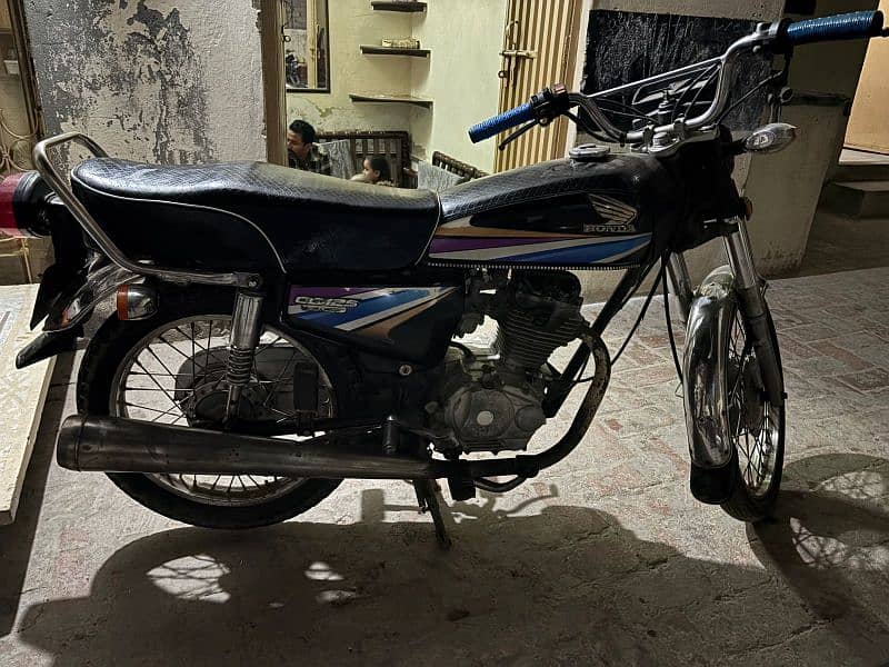 honda 125 for sale cumplate docomnts orignal plates b ha 2