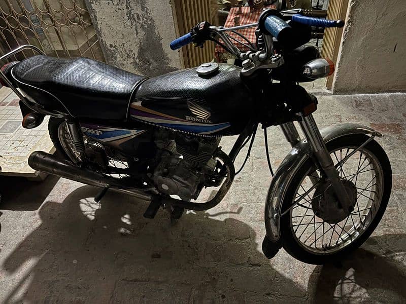 honda 125 for sale cumplate docomnts orignal plates b ha 3