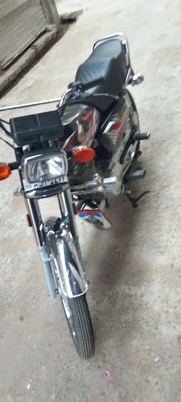 Honda 125 for sell urgent what up number 03244876696 2