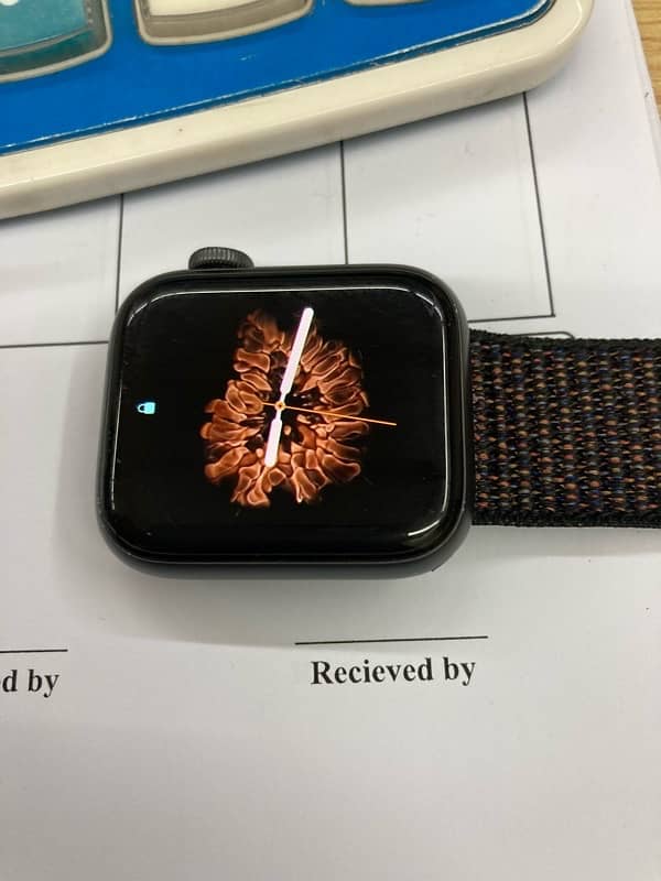 apple watch series 4 40mm 2