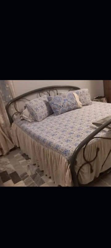 urgent sell iron king size double bed without mattress 0