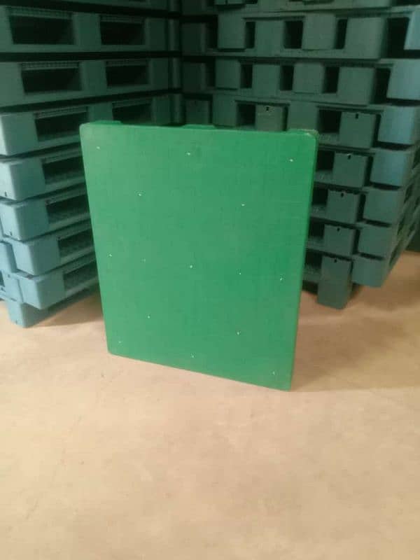 Plastic Pallets stock in Pakistan | New & used pallets | wooden pallet 1