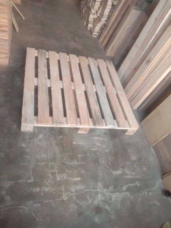 Plastic Pallets stock in Pakistan | New & used pallets | wooden pallet 6