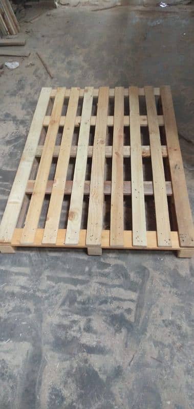 Plastic Pallets stock in Pakistan | New & used pallets | wooden pallet 8