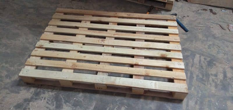 Plastic Pallets stock in Pakistan | New & used pallets | wooden pallet 9