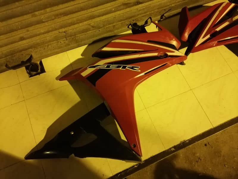 Honda CBR 400 faring nose urgent sale 2