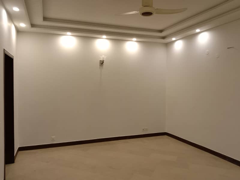 1 Kanal Super Out House Prime Hot For Sale dha Phase2 3