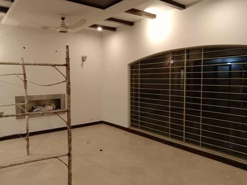 1 Kanal Super Out House Prime Hot For Sale dha Phase2 10