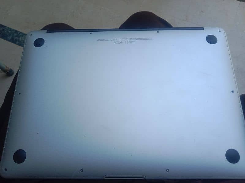 Apple MacBook air  with charger 4