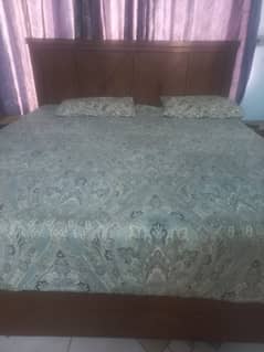 King Size Bed in top condition with side tables for sale