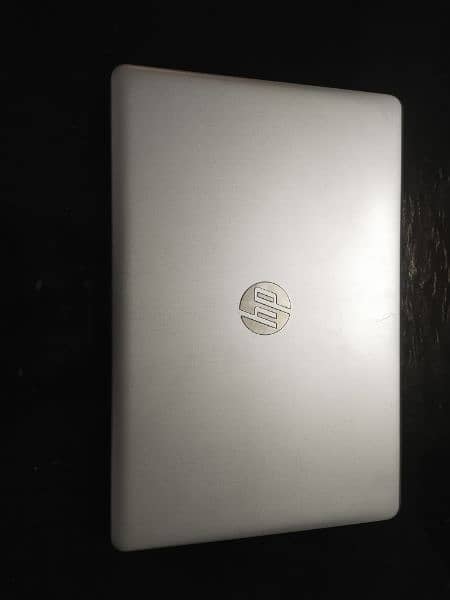 HP Notebook 15-bs010ne 11