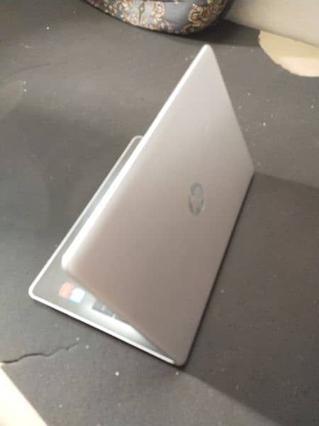 HP Notebook 15-bs010ne 12