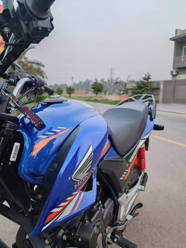 Honda cb150f 10