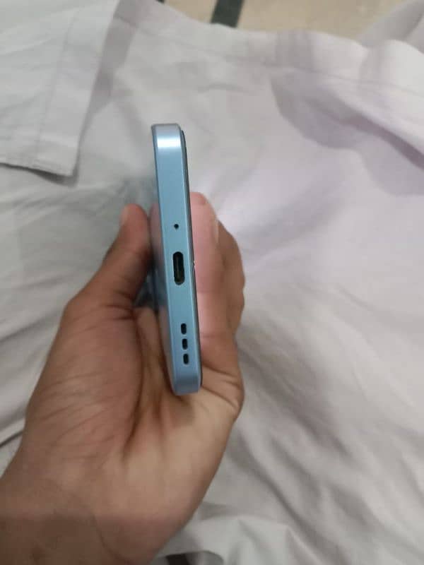 Oppo Reno 11f only four months use 10/10 1