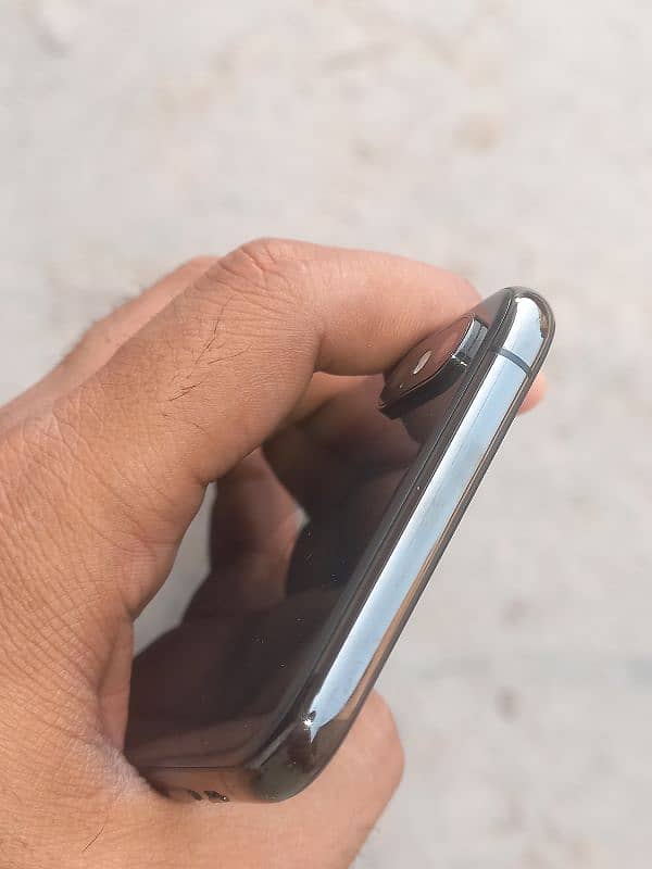 iPhone Xs 64gb non pta health 81 1