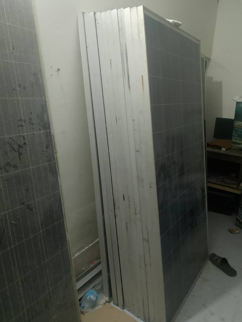 Used solar panal 0