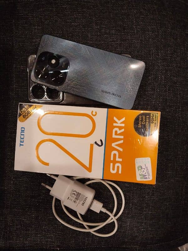 TECNO SPARK 20C NEW CONDITION. . 2