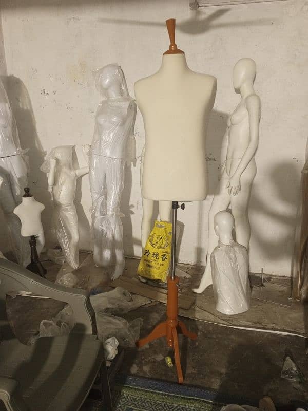 mannequin dummy 3