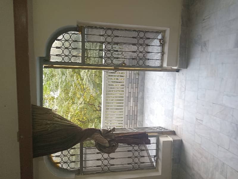 5 MARLA UPPER PORTION FOR RENT IN ALLAMA IQBAL TOWN SUTLAJ BLOCK LAHORE 2