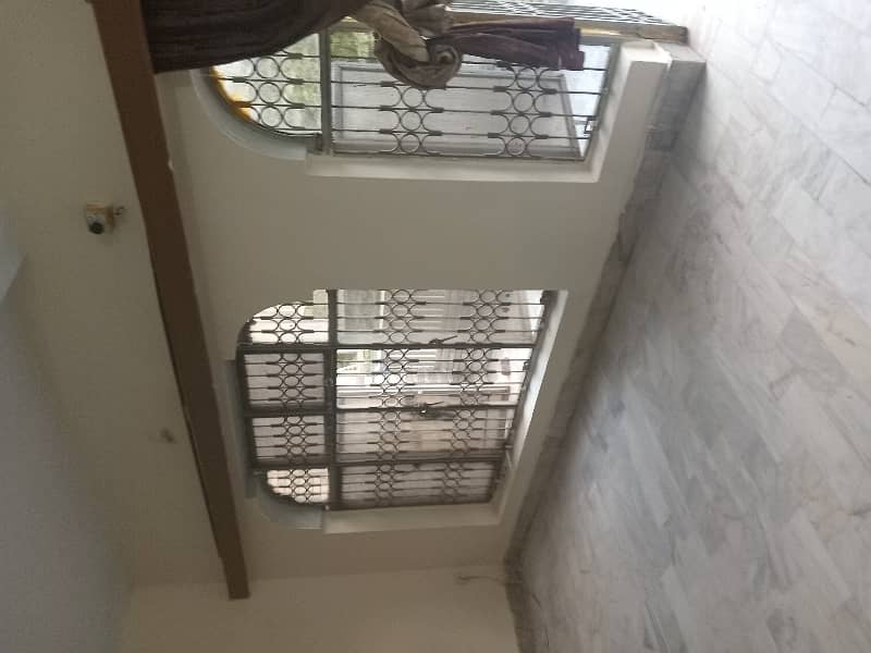 5 MARLA UPPER PORTION FOR RENT IN ALLAMA IQBAL TOWN SUTLAJ BLOCK LAHORE 0