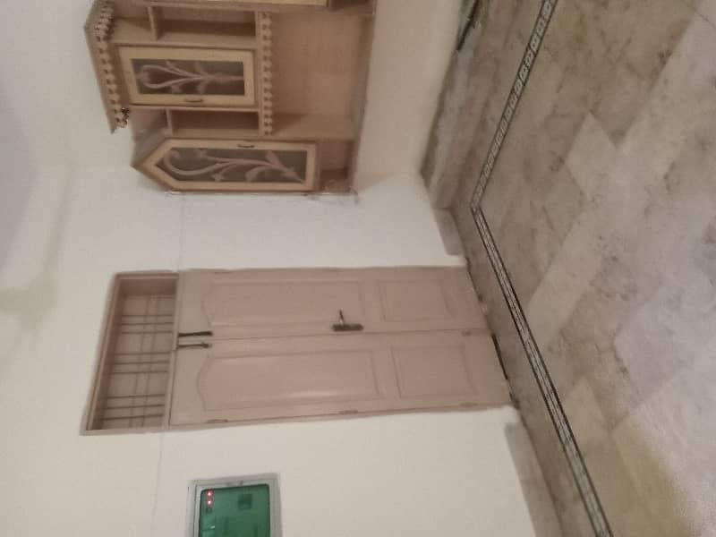 10 MARLA UPPER PORTION FOR RENT IN ALLAMA IQBAL TOWN PAK BLOCK LAHORE 4