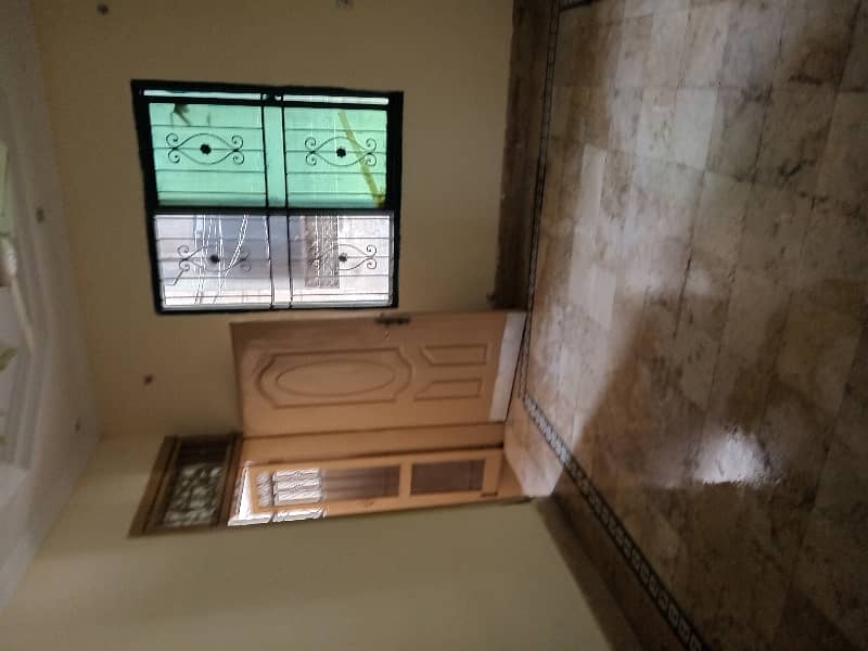 10 MARLA UPPER PORTION FOR RENT IN ALLAMA IQBAL TOWN PAK BLOCK LAHORE 12