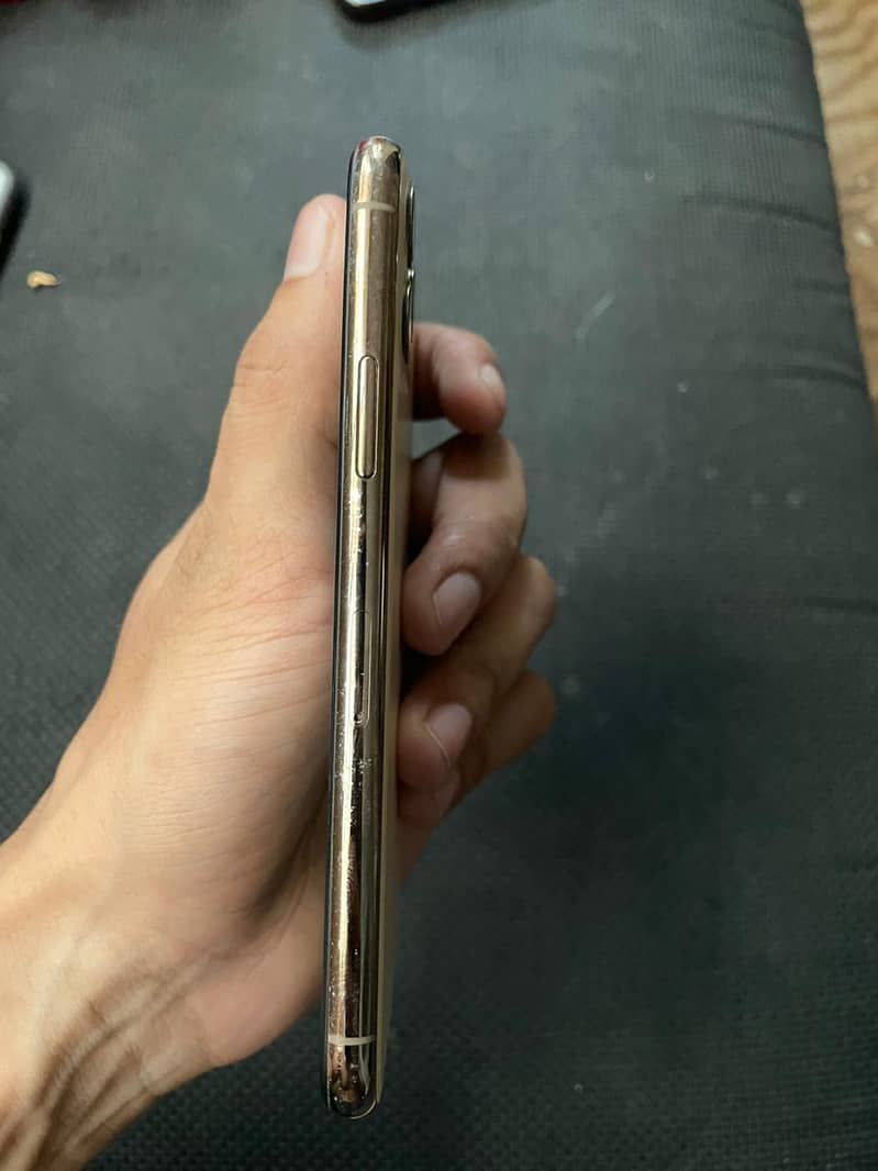 Iphone 11 pro gold  non pta all ok 0