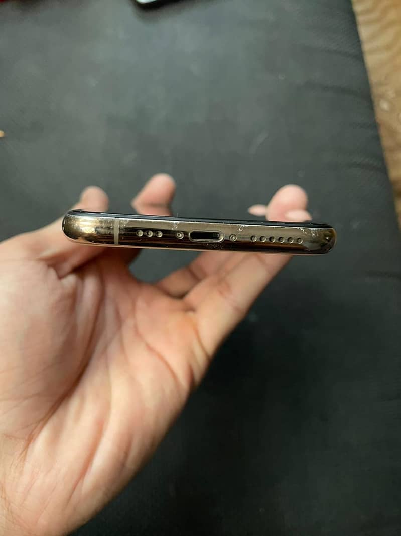 Iphone 11 pro gold  non pta all ok 4