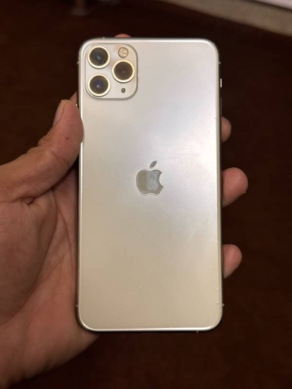 iphone 11 pro max 3