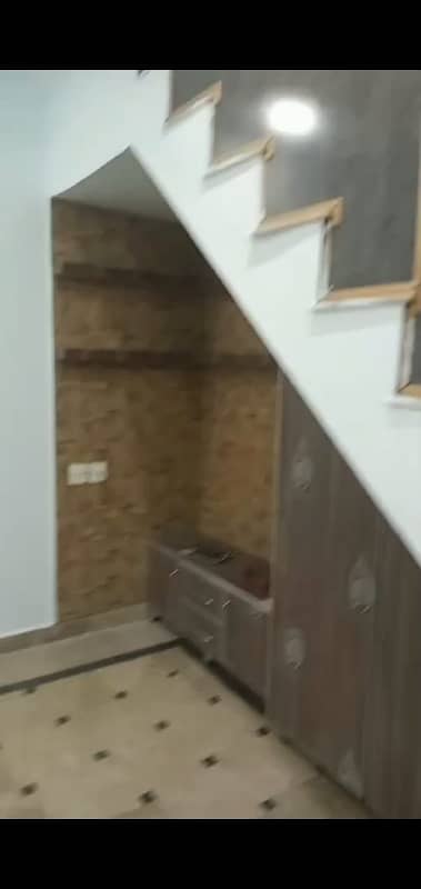 2.5 MARLA HOUSE FOR RENT IN ZAFAR COLONY 16