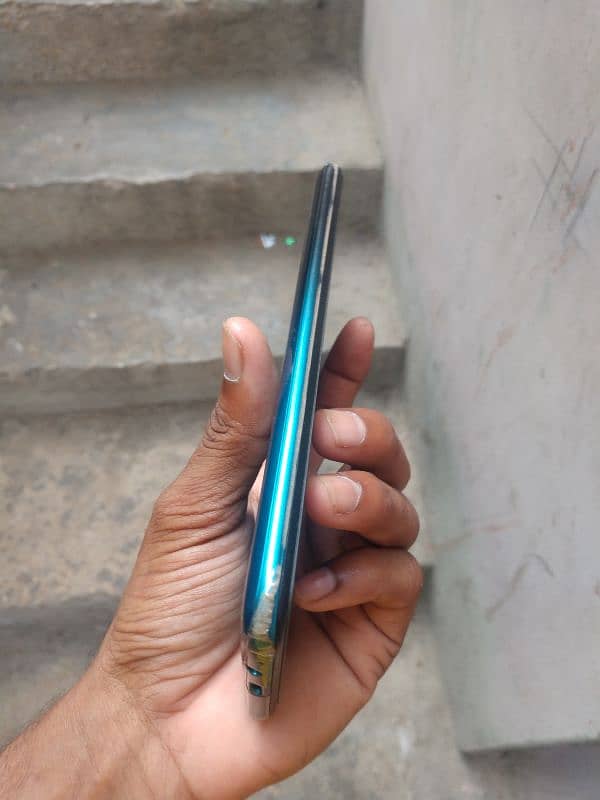 Tecno mobile urgent sall 3