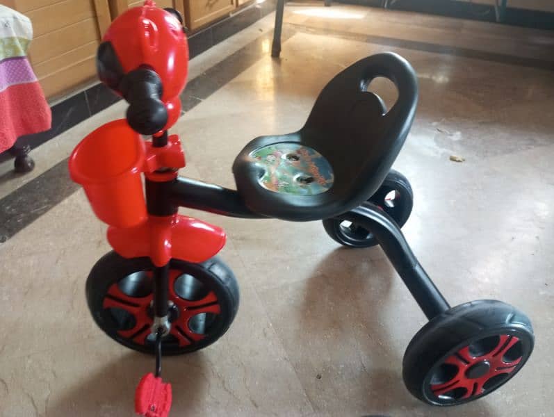 kids 3 wheeler bicycle for sale in new condition 3