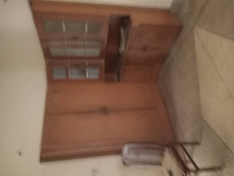 10 MARLA UPPER PORTION FOR RENT IN KASHMIR BLOCK ALLAMA IQBAL TOWN LAHORE 0