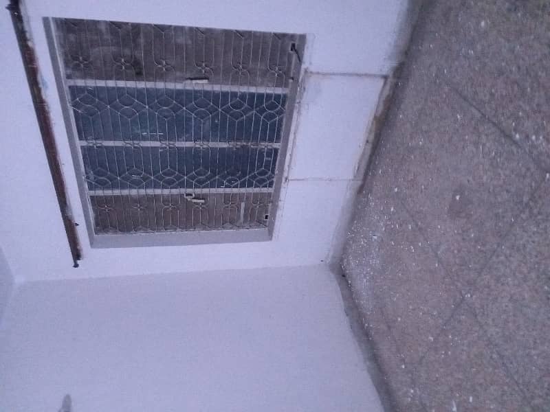 10 MARLA UPPER PORTION FOR RENT IN KASHMIR BLOCK ALLAMA IQBAL TOWN LAHORE 15