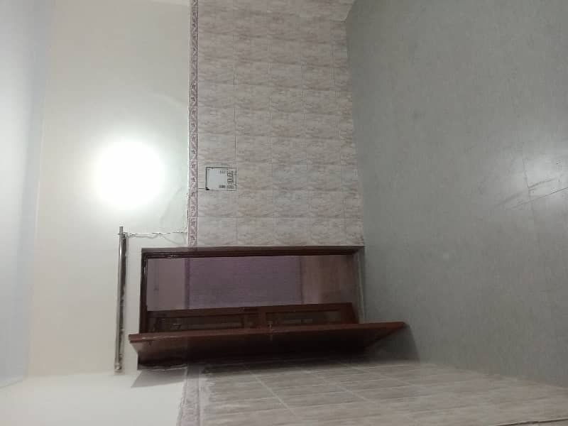 10 MARLA UPPER PORTION FOR RENT IN KASHMIR BLOCK ALLAMA IQBAL TOWN LAHORE 25