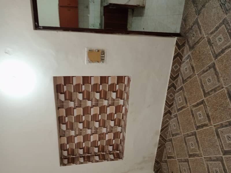 10 MARLA UPPER PORTION FOR RENT IN KASHMIR BLOCK ALLAMA IQBAL TOWN LAHORE 26