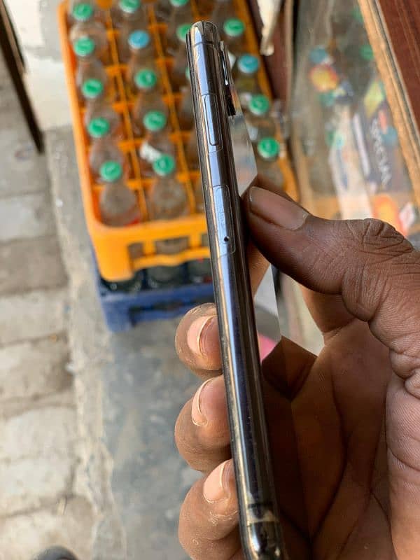 Xs max 256GB exchange possible with 11 pro max 12 pro max 3