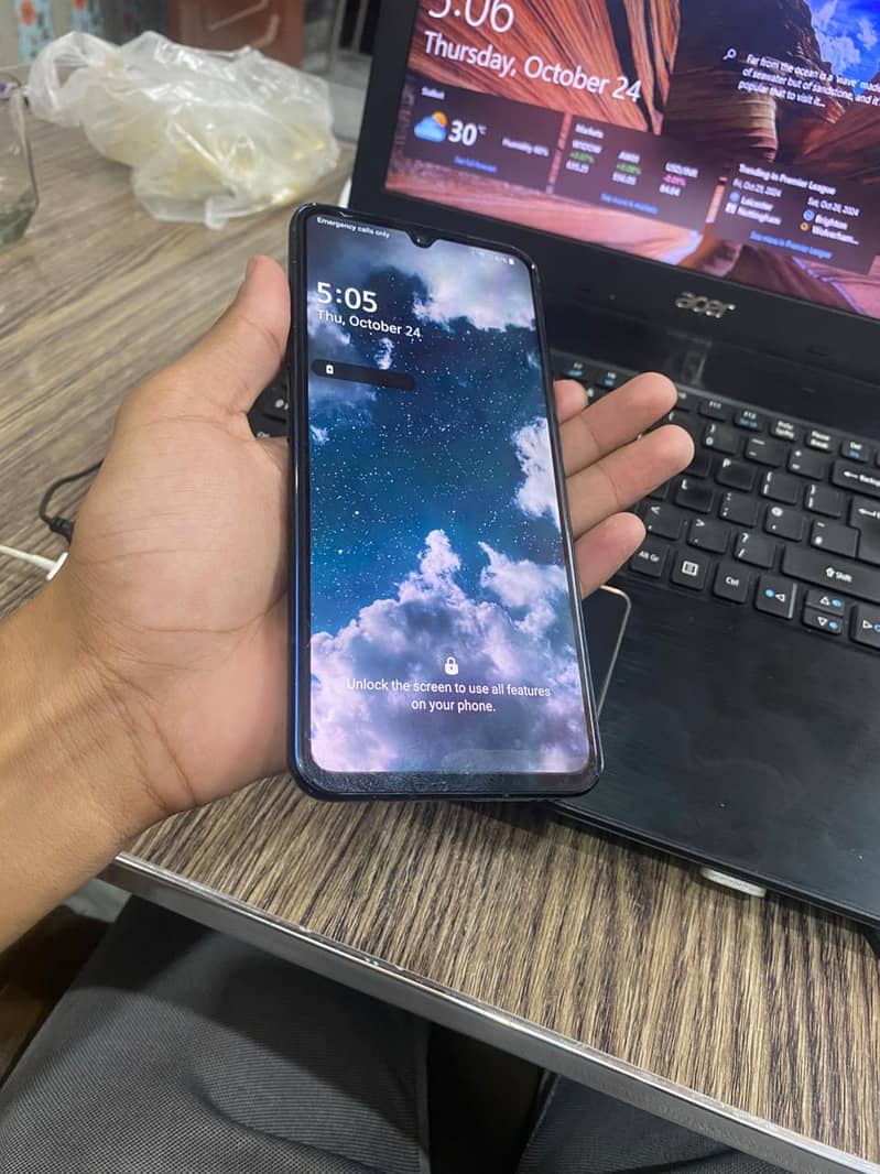 LG V60 Thinq 5G 8/128. Exchange Possible 2