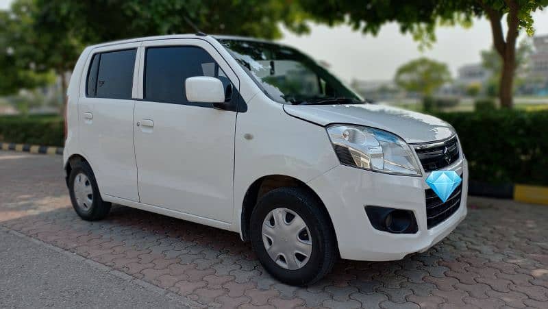 Suzuki Wagon R VXL 2017 **LOW MILLAGE** 2ND Owner 3