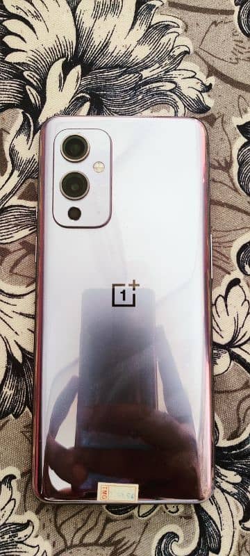 OnePlus 9 5G 1