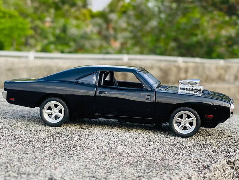 dodge challenger fast and furious Diecast Model cars 1/24 scale 13