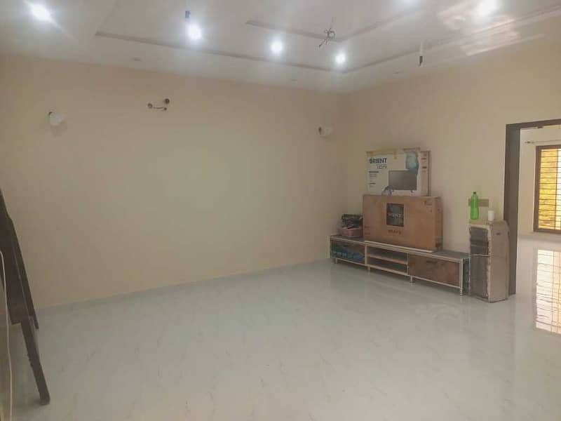 Like New 10 Marla Upper Portion For Rent in Sector C Bahria Town Lahore 6