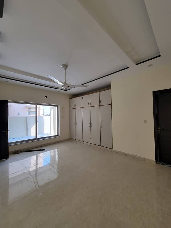 10 Marla House For Rent In Johar Block Bahria Town Lahore 5