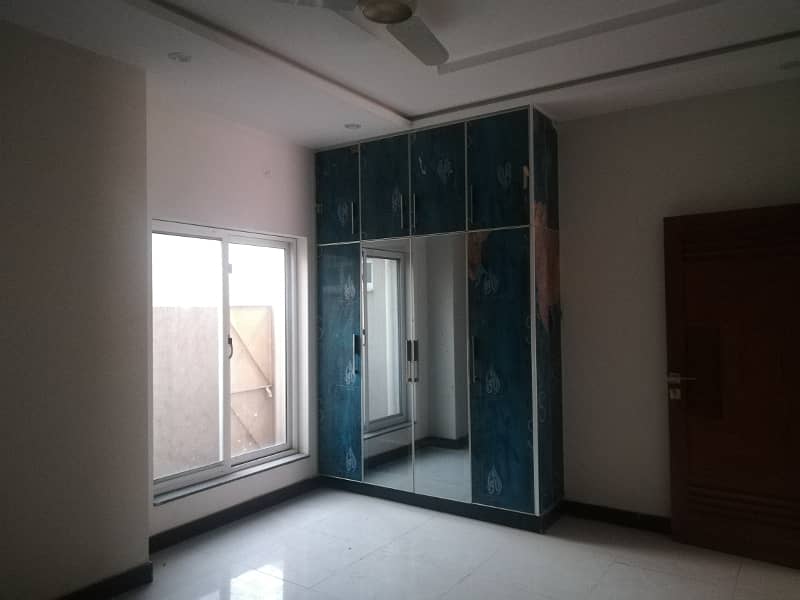 Like New 6.11 Marla Bahria Home For Rent In Bahria Town Lahore 1