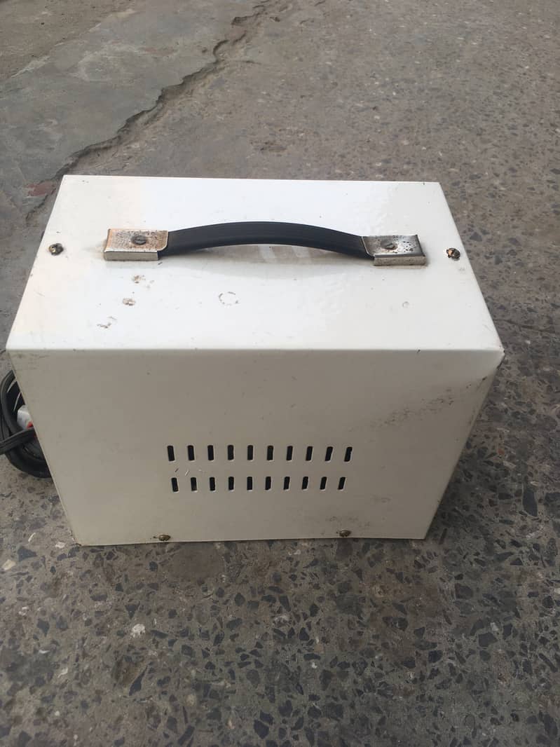 Stabilizer Automatic Voltage  220 v 110 //0322^93^94525 2