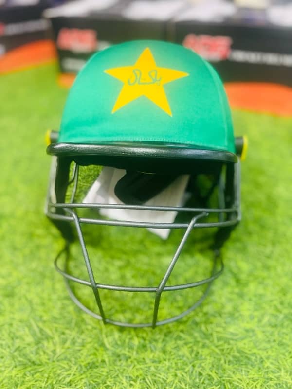 Cricket Helmets 1