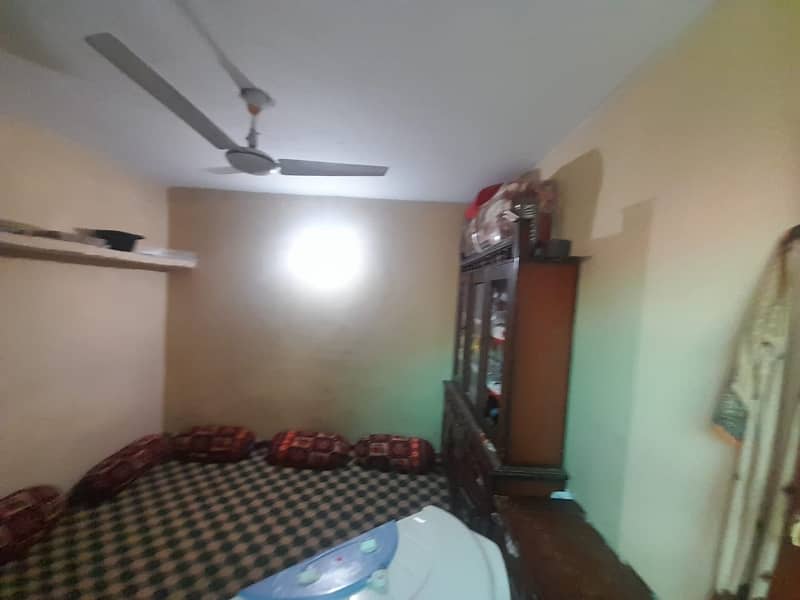 Ideal 3 Marla Double House Available For Sale In Ashraf Colony 12