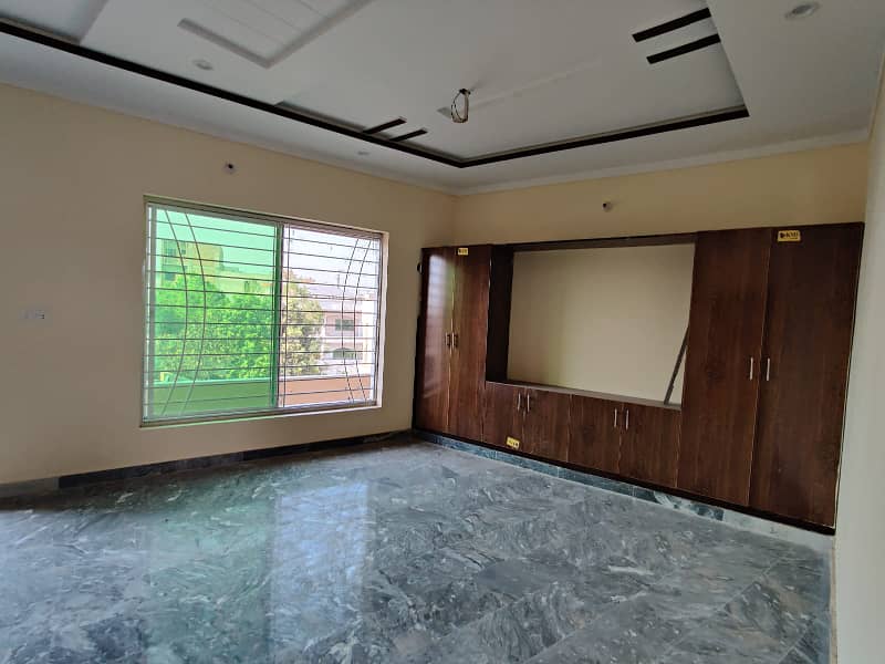 5 Marla Triple Storey House For Sale 10