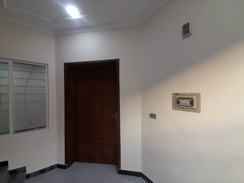 Ideal 5 Marla Double House Available In Kainat Society 11